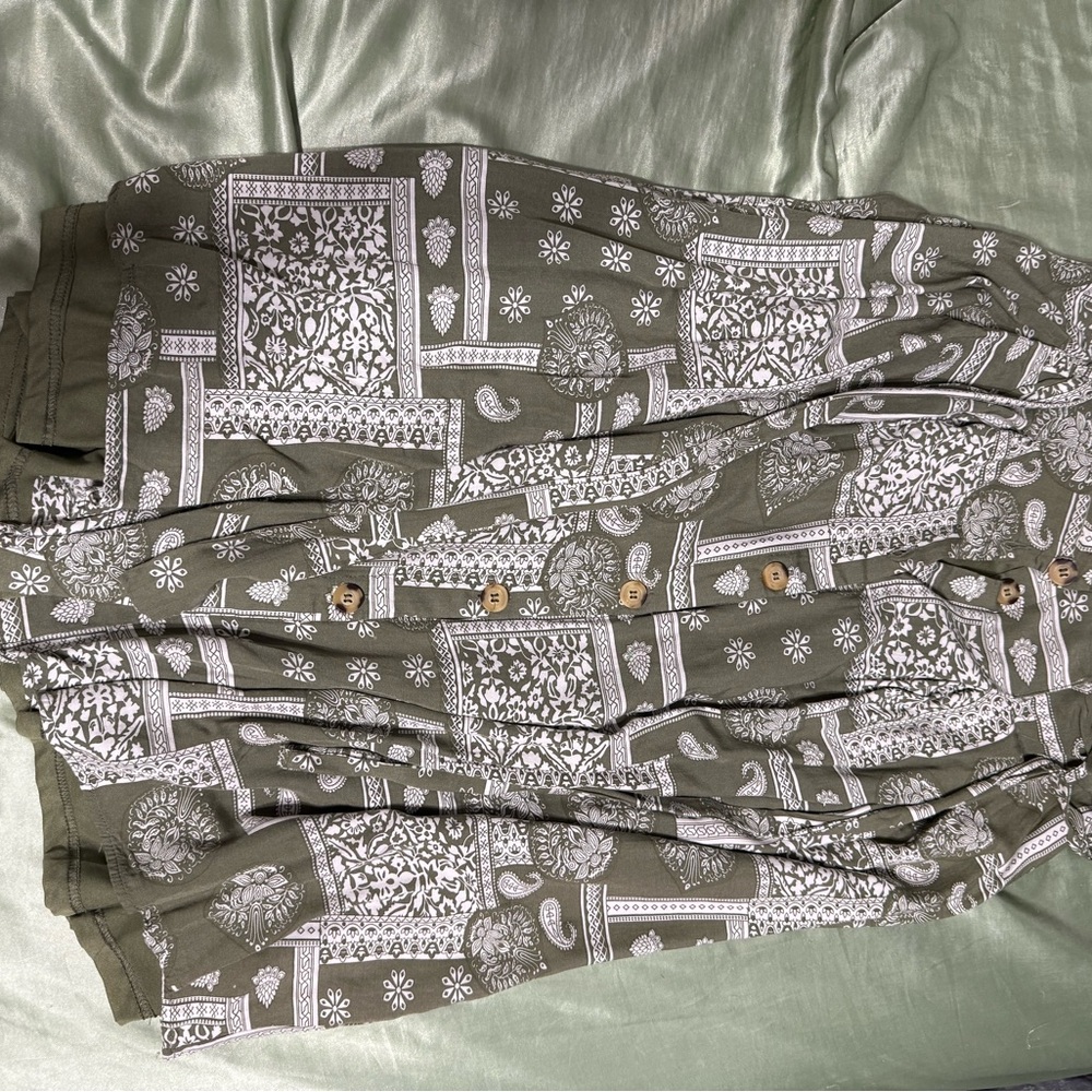 Vanilla Bay Olive and White Patterned Pants